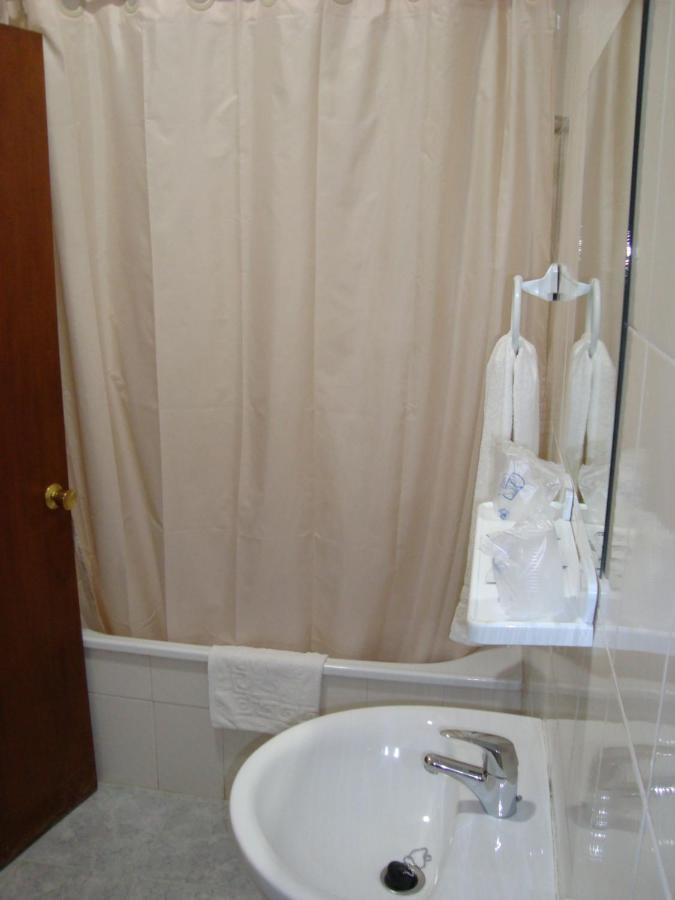 Hostal Duran Alora Bagian luar foto