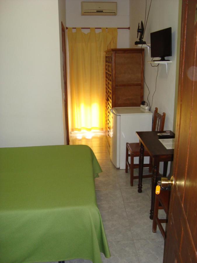 Hostal Duran Alora Bagian luar foto