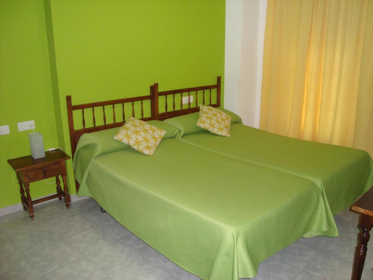 Hostal Duran Alora Bagian luar foto