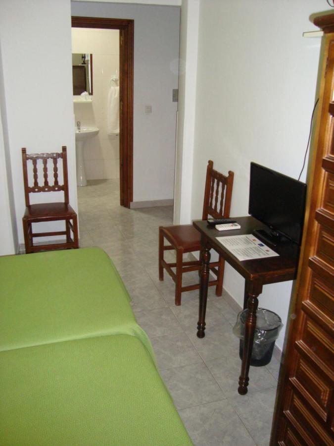 Hostal Duran Alora Bagian luar foto