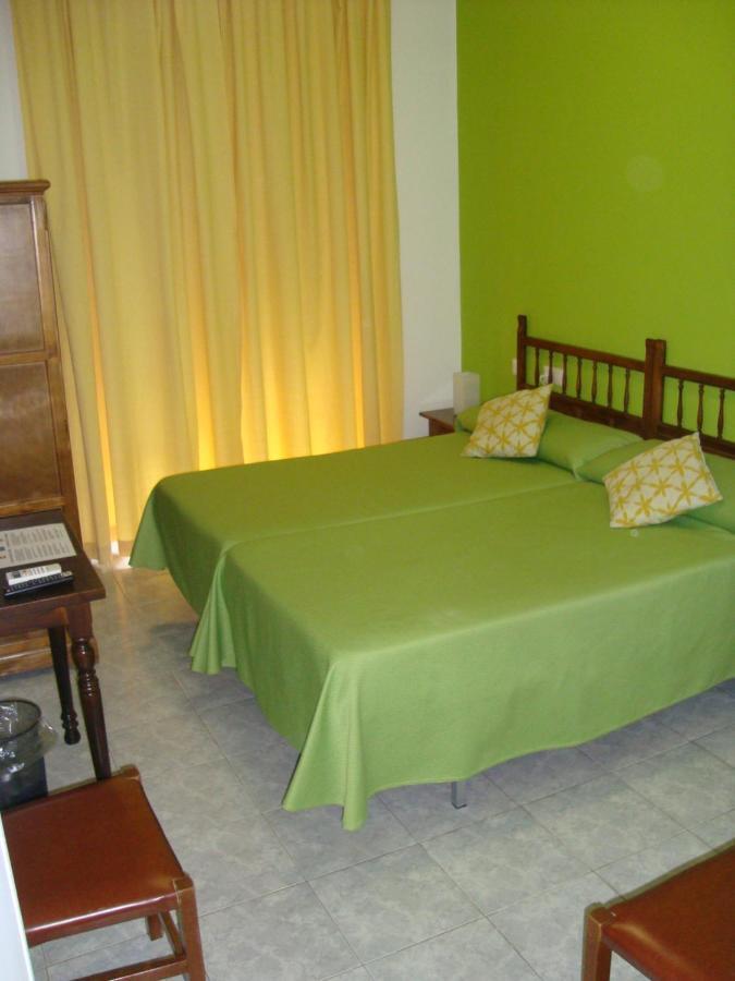Hostal Duran Alora Bagian luar foto