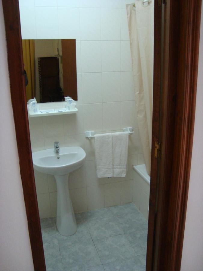 Hostal Duran Alora Bagian luar foto